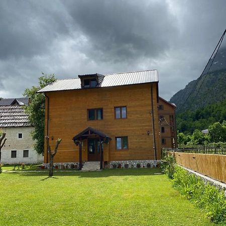 Guesthouse Mehmeti Валбона Екстериор снимка