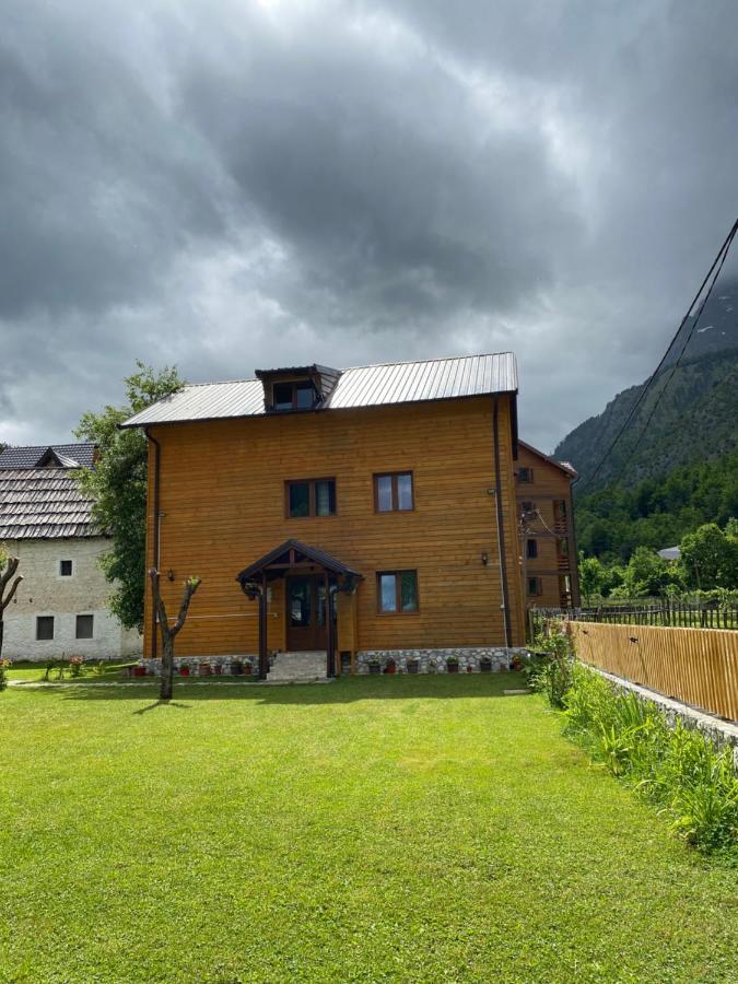 Guesthouse Mehmeti Валбона Екстериор снимка
