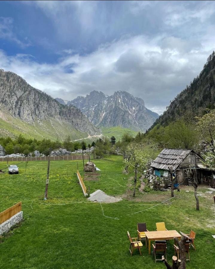 Guesthouse Mehmeti Валбона Екстериор снимка