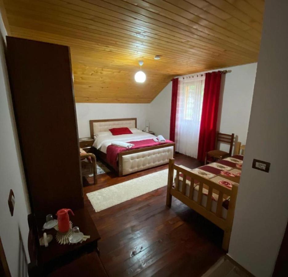 Guesthouse Mehmeti Валбона Екстериор снимка