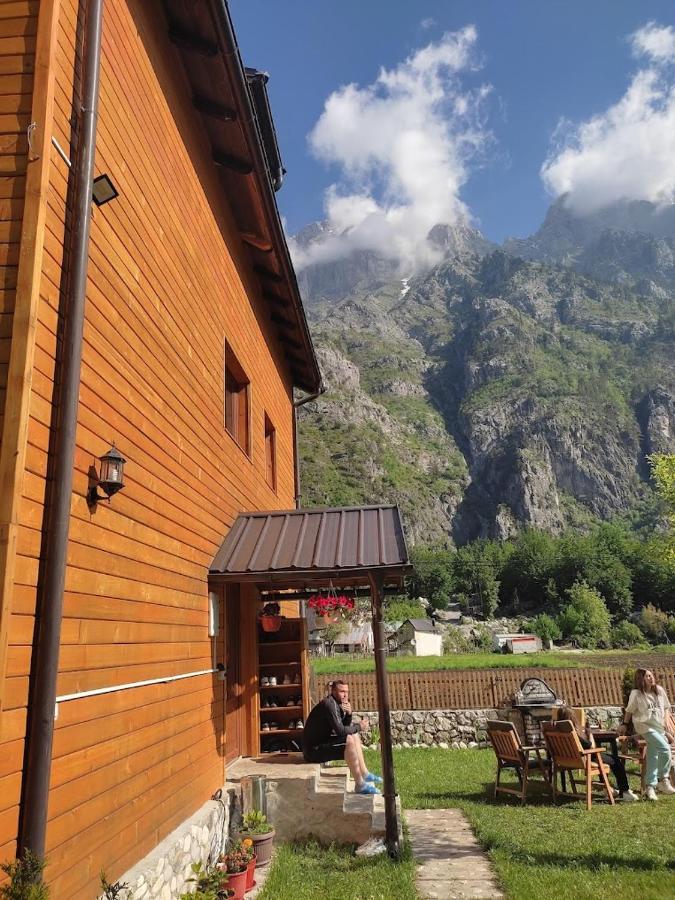 Guesthouse Mehmeti Валбона Екстериор снимка