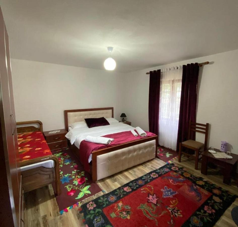 Guesthouse Mehmeti Валбона Екстериор снимка