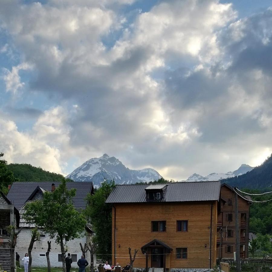 Guesthouse Mehmeti Валбона Екстериор снимка